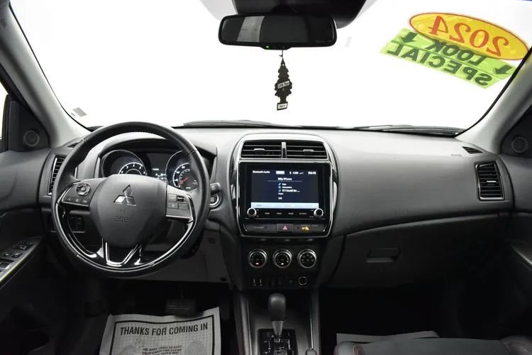 Used 2024 Mitsubishi Outlander Sport SE AWD/4WD image 19