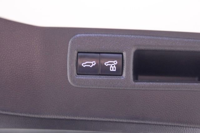 Used 2021 Toyota Venza LE image 22