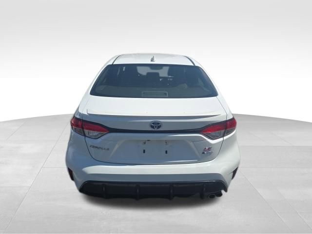 Used 2025 Toyota Corolla SE image 4