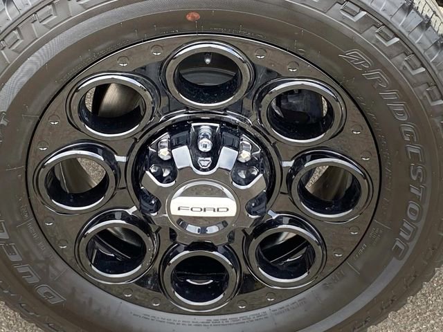 Used 2025 Ford F250 Lariat w/ Black Appearance Package image 31