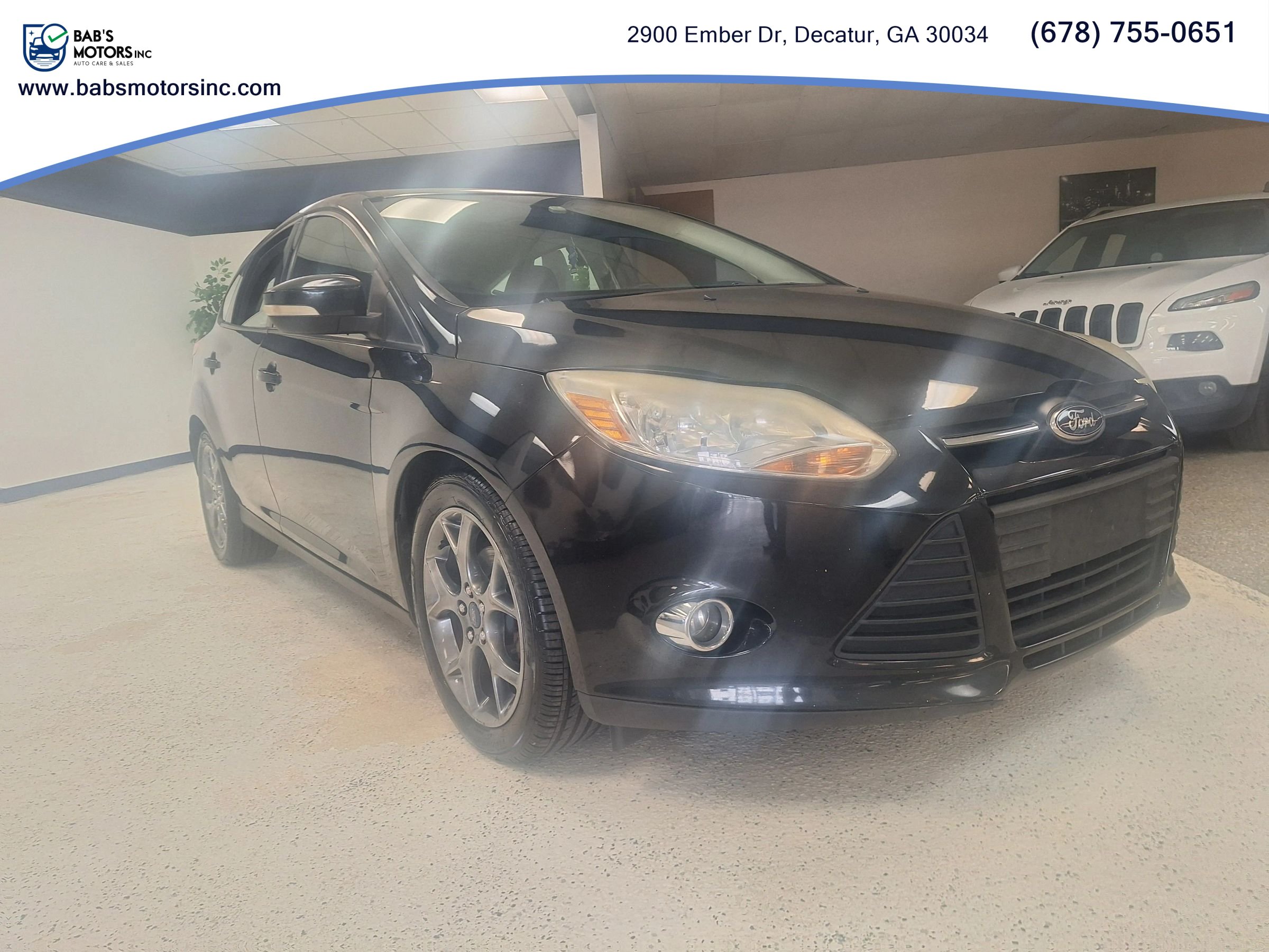 Used 2013 Ford Focus SE FWD image 2