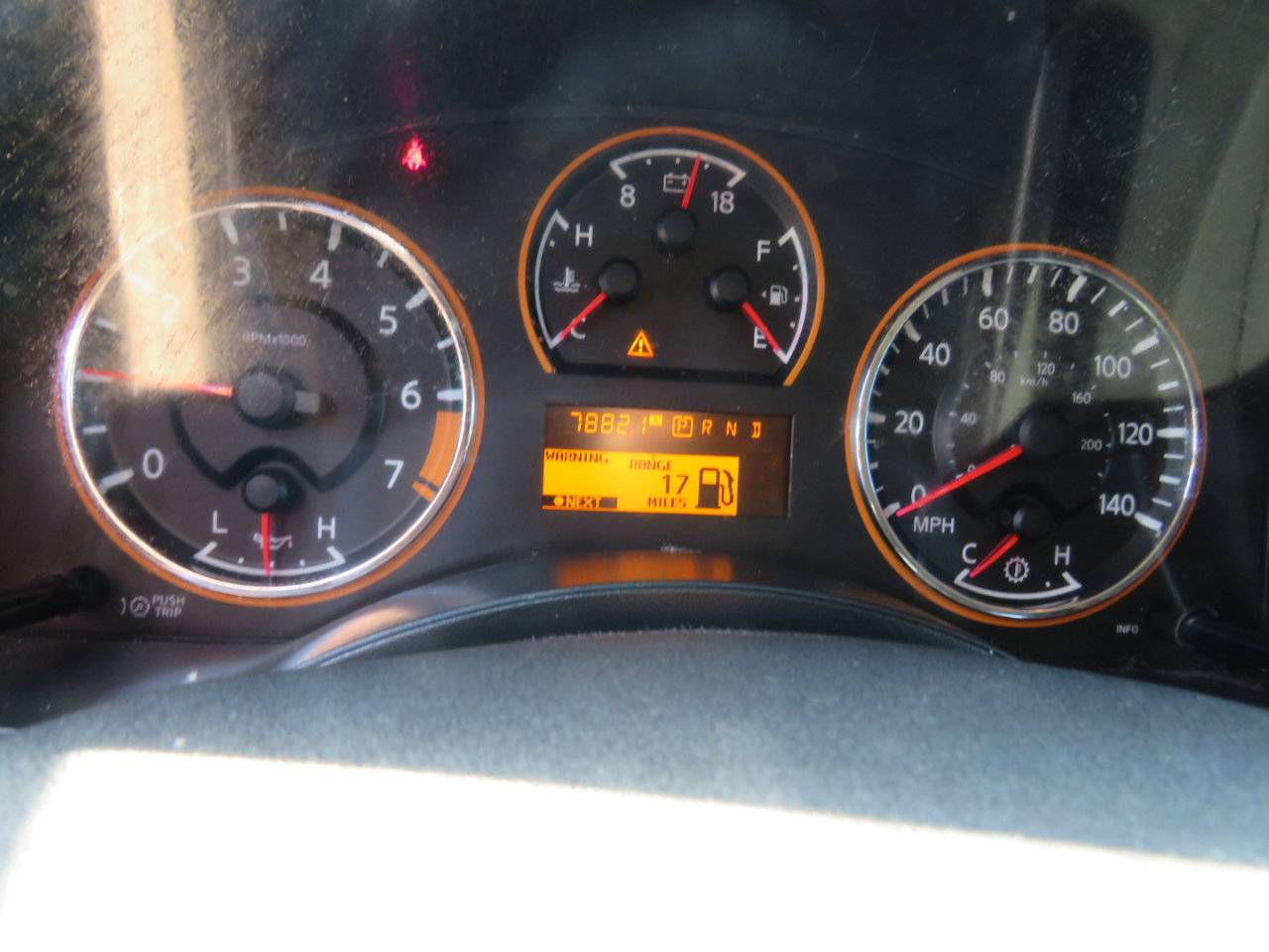 Used 2011 Nissan Armada Platinum image 9