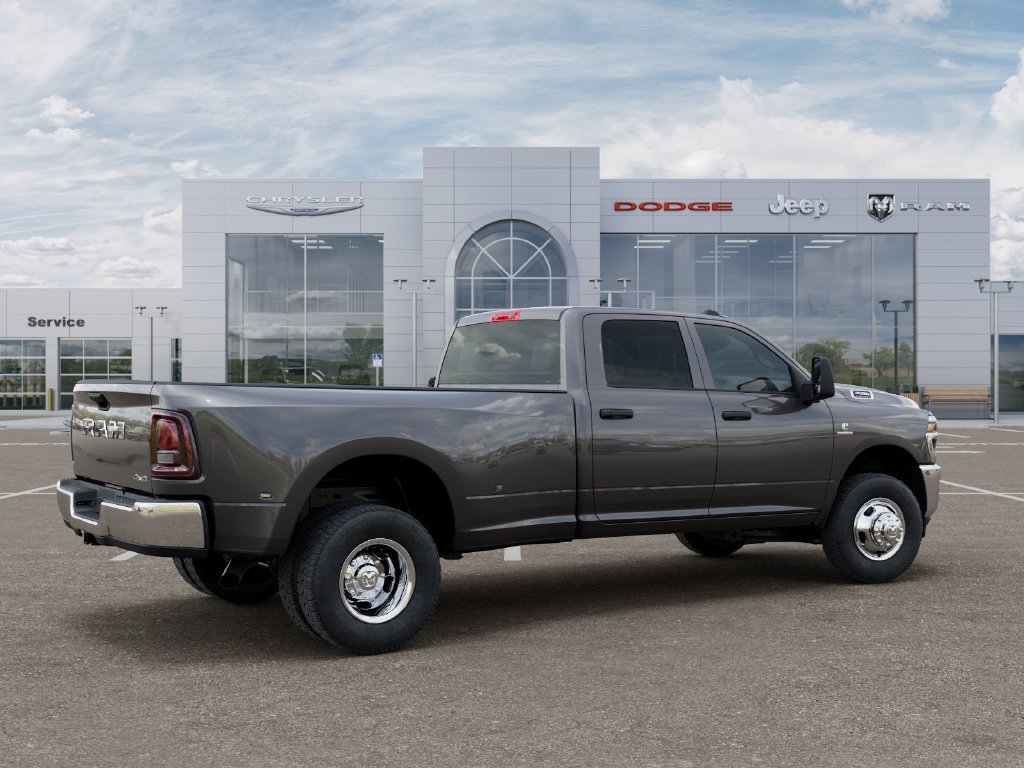 New 2026 RAM 3500 Tradesman AWD/4WD image 4