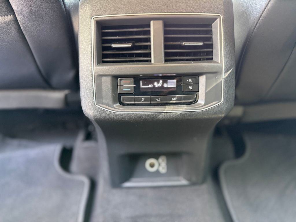 Used 2018 Volkswagen Atlas SE AWD/4WD image 29