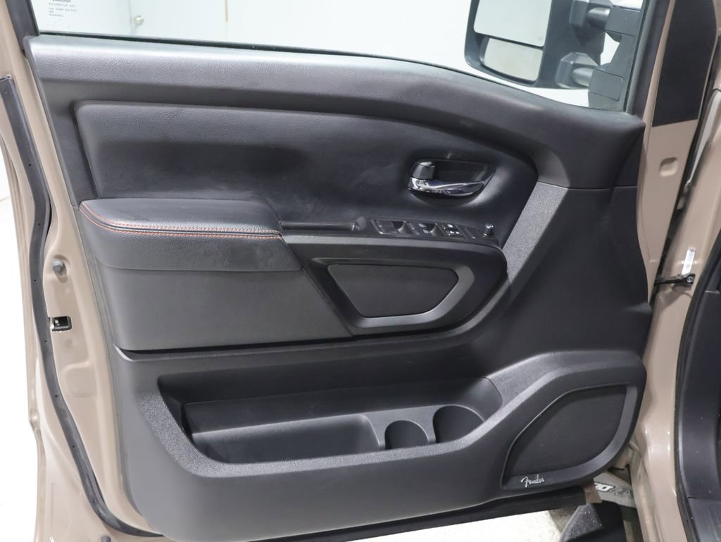 Used 2023 Nissan Titan PRO-4X image 14