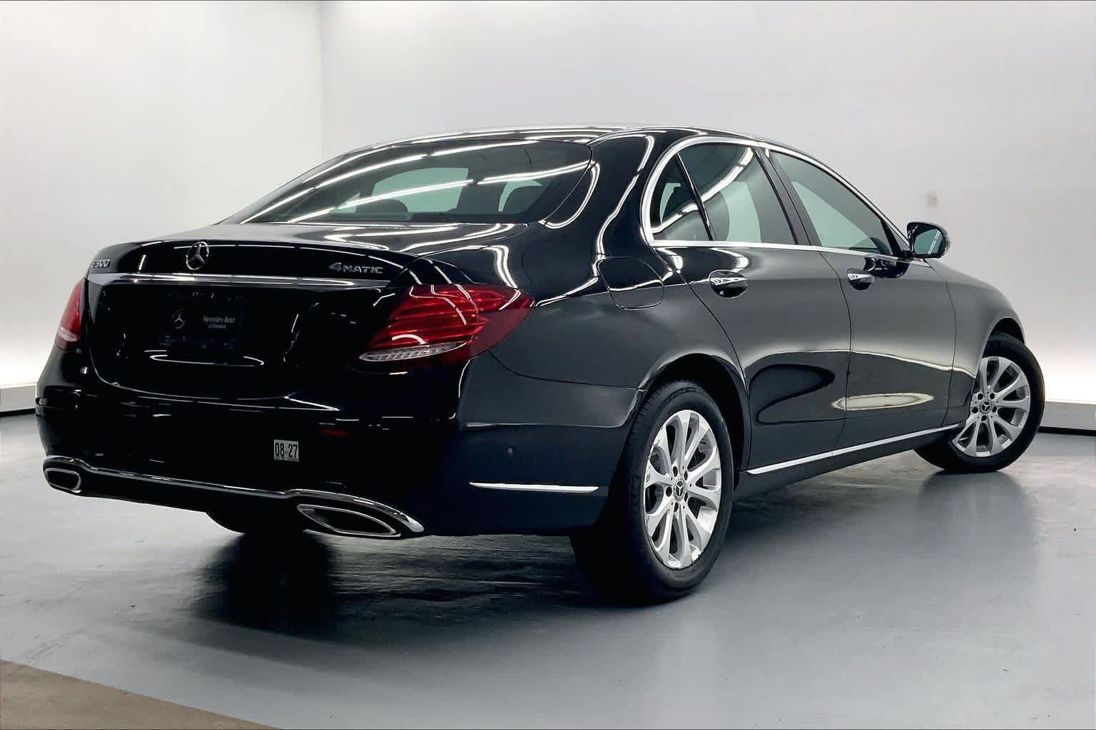 Used 2019 Mercedes-Benz E 300 4MATIC image 4