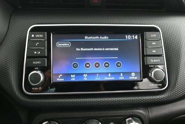 Used 2025 Nissan Kicks Play S FWD image 21