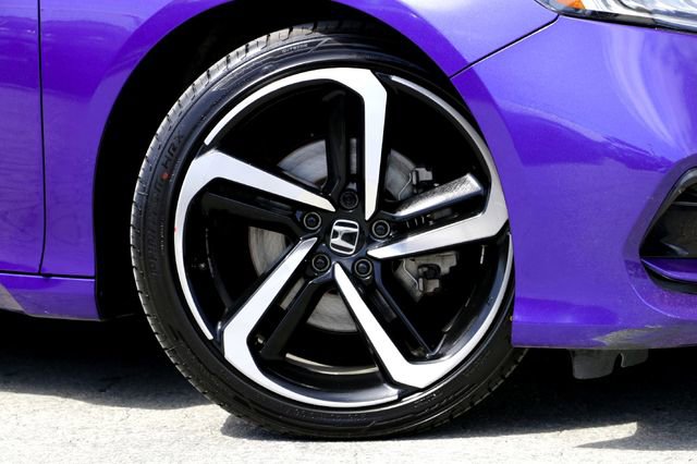Used 2019 Honda Accord Sport image 2