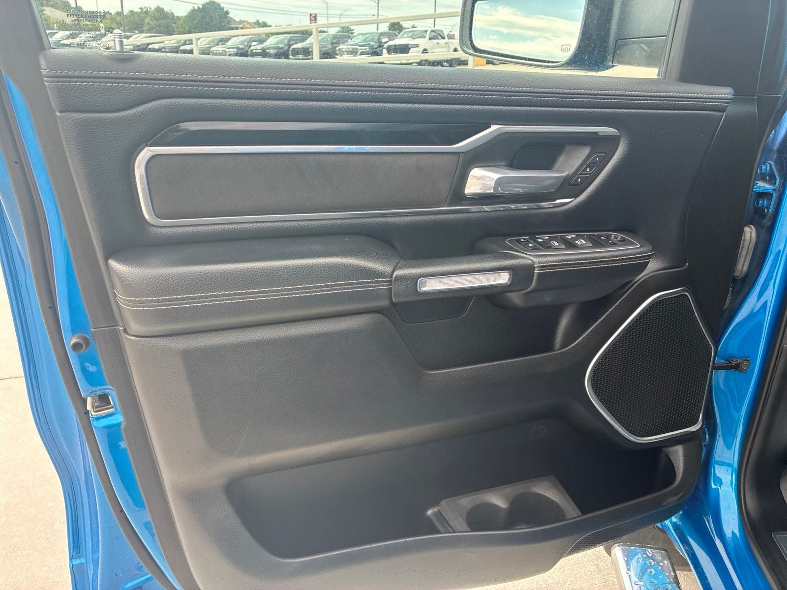Used 2022 RAM 1500 Laramie w/ Sport Appearance Package AWD/4WD image 14