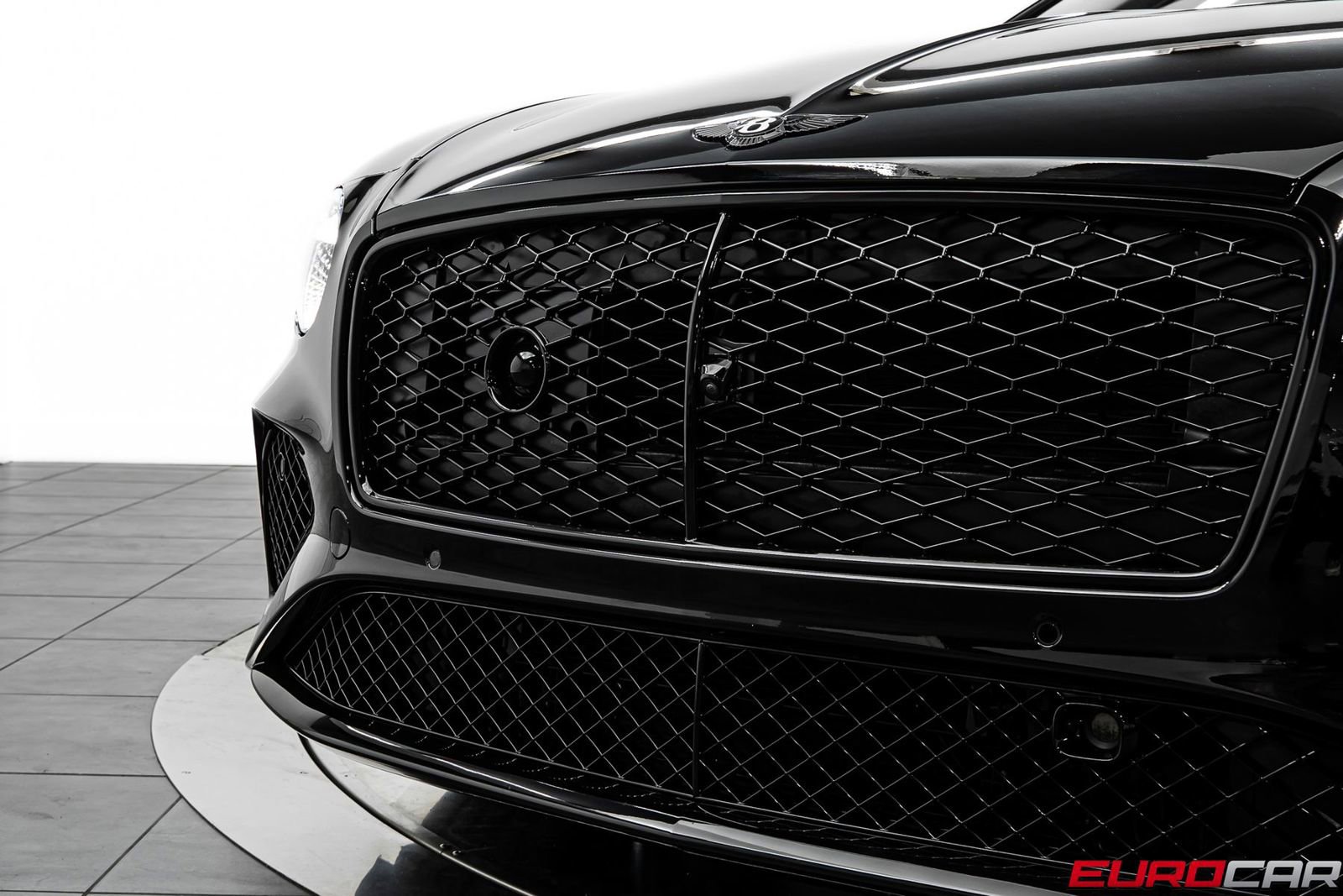 Used 2025 Bentley Continental GT image 11