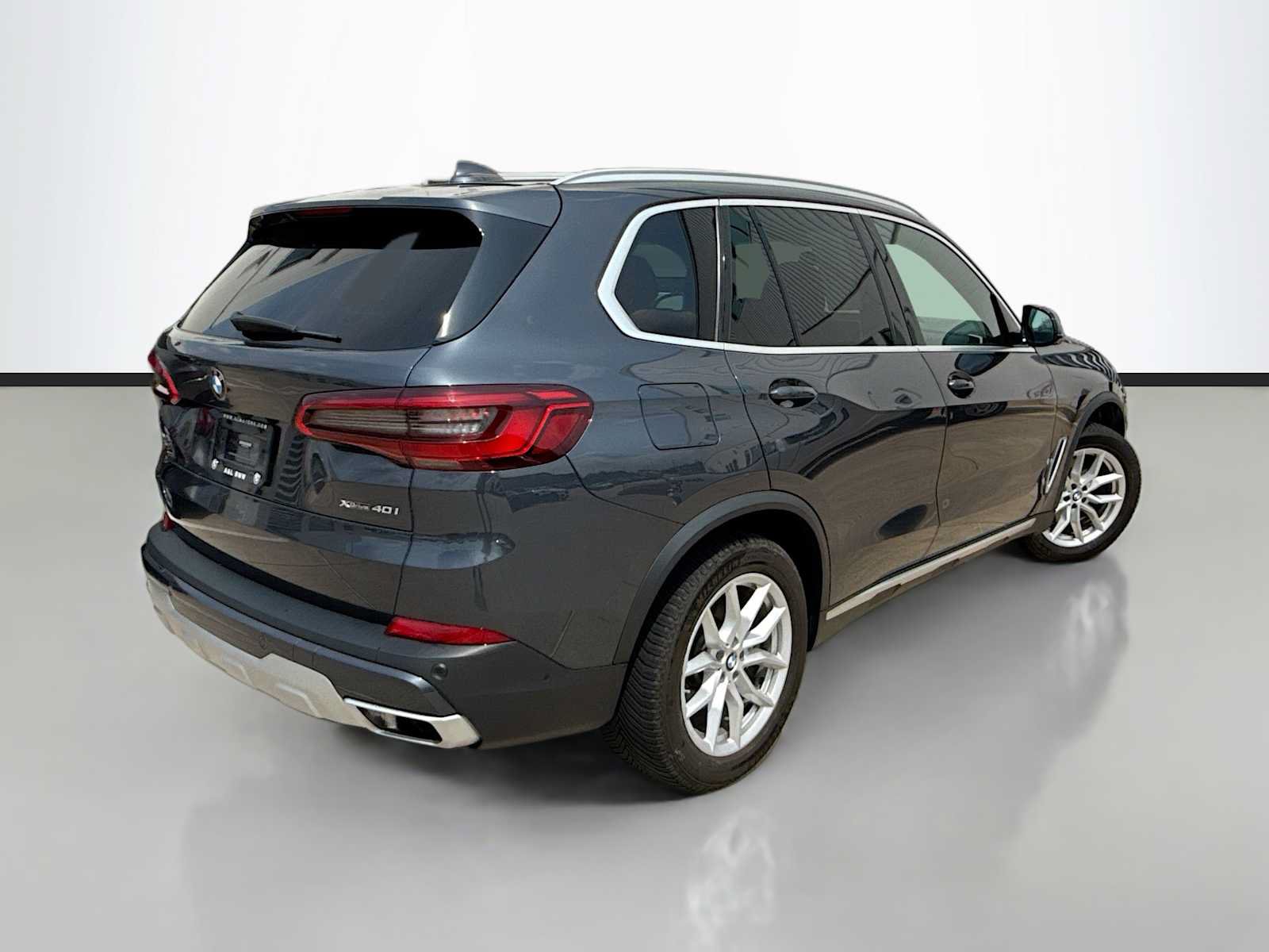 Used 2020 BMW X5 xDrive40i w/ Convenience Package AWD/4WD image 3