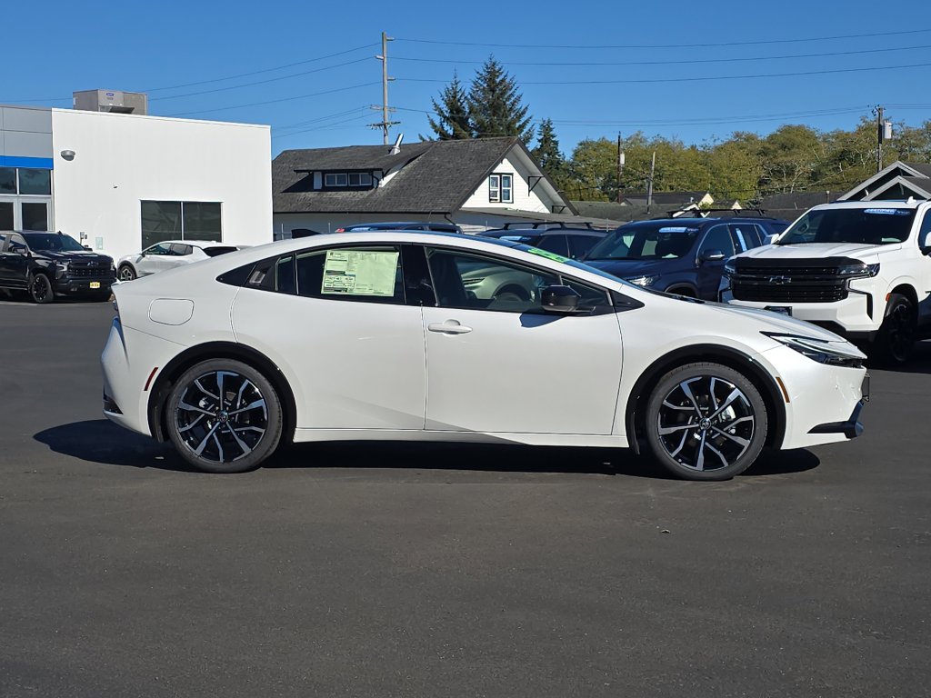 New 2026 Toyota Prius XSE image 7