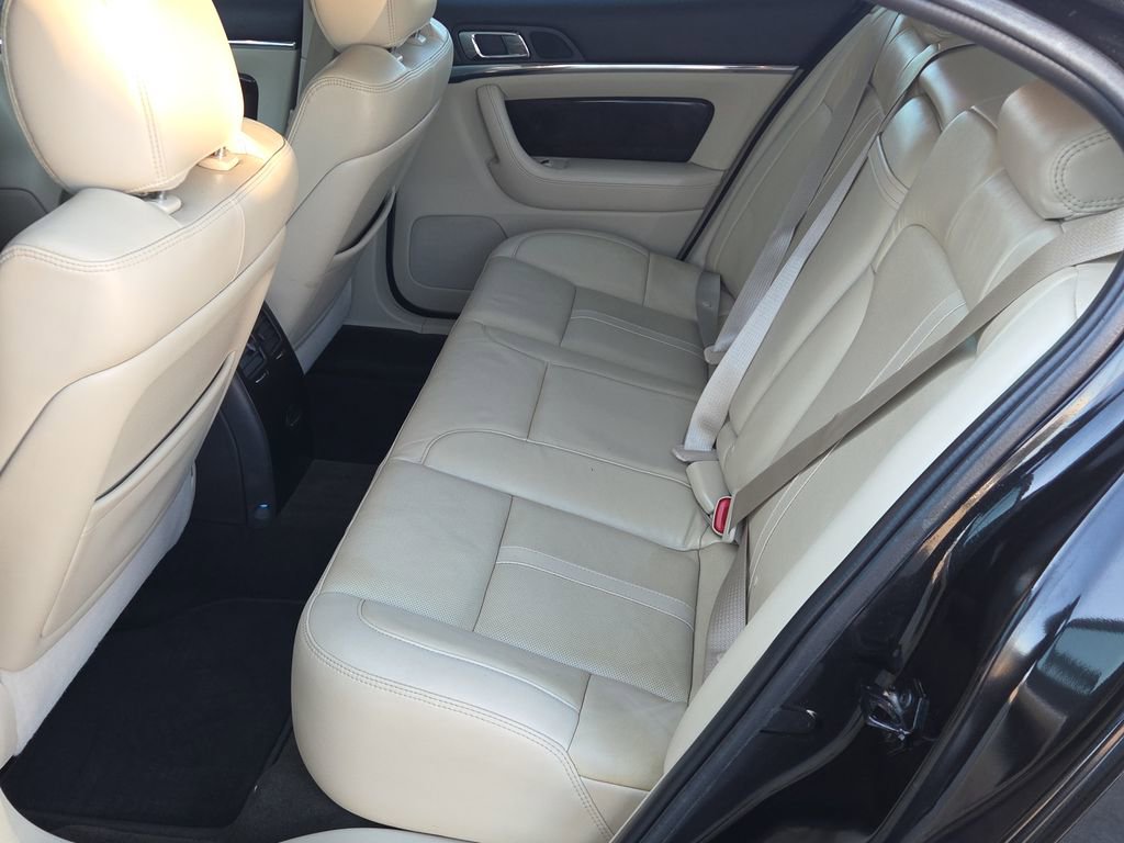 Used 2015 Lincoln MKS Elite w/ Equipment Group 101A image 16