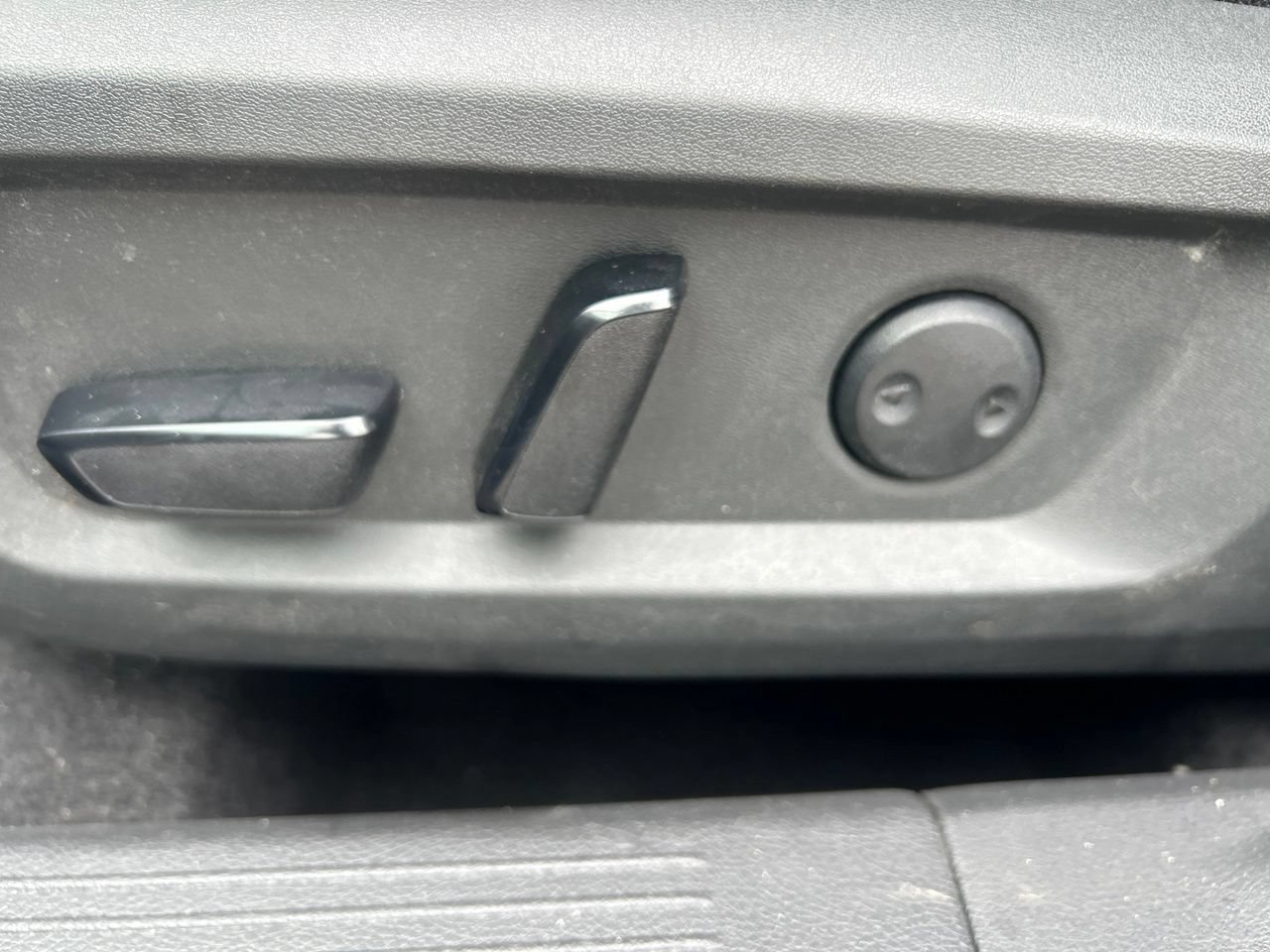 Used 2021 Nissan Rogue SV FWD image 17