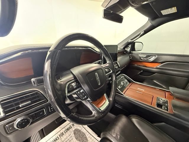 Used 2018 Lincoln Navigator L Reserve w/ Technology Package AWD/4WD image 14