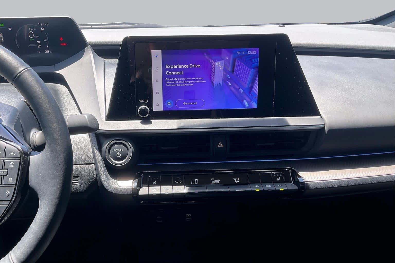 Used 2024 Toyota Prius XLE FWD image 7