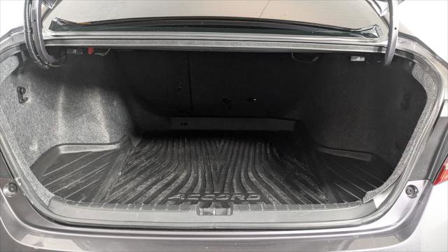 Used 2020 Honda Accord EX image 19