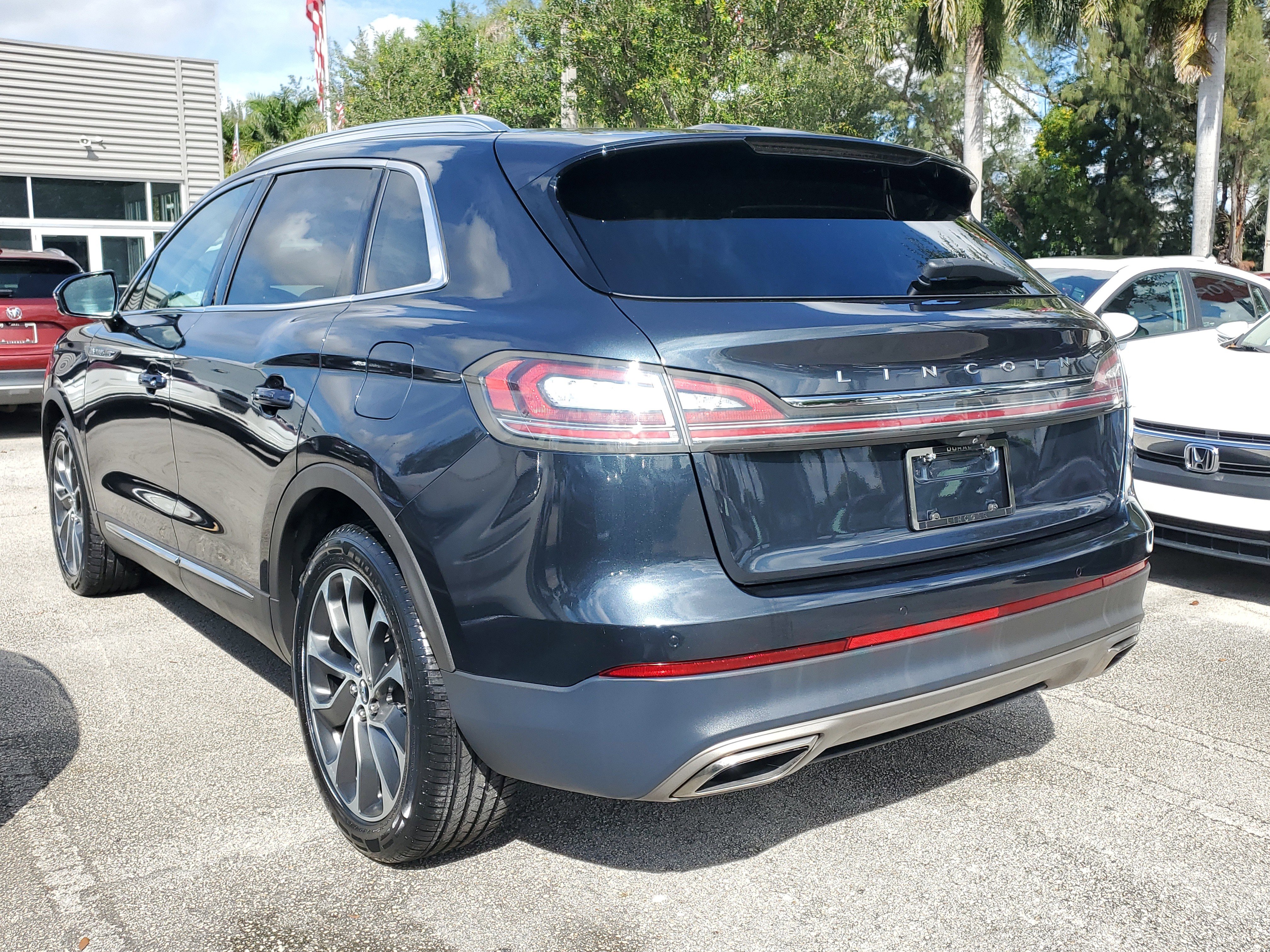 Certified 2021 Lincoln Nautilus Reserve image 4