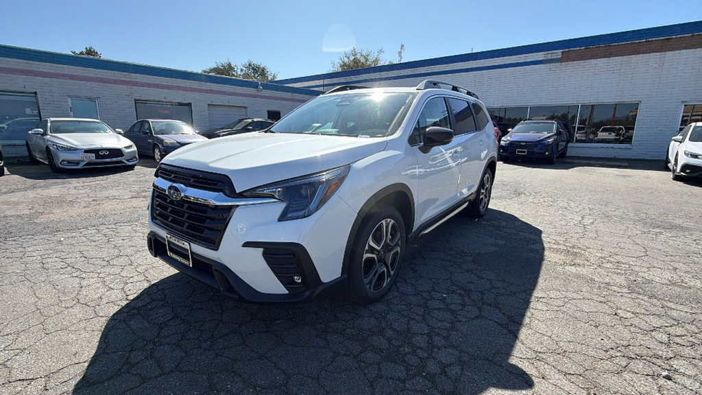New 2026 Subaru Ascent Limited AWD/4WD image 1
