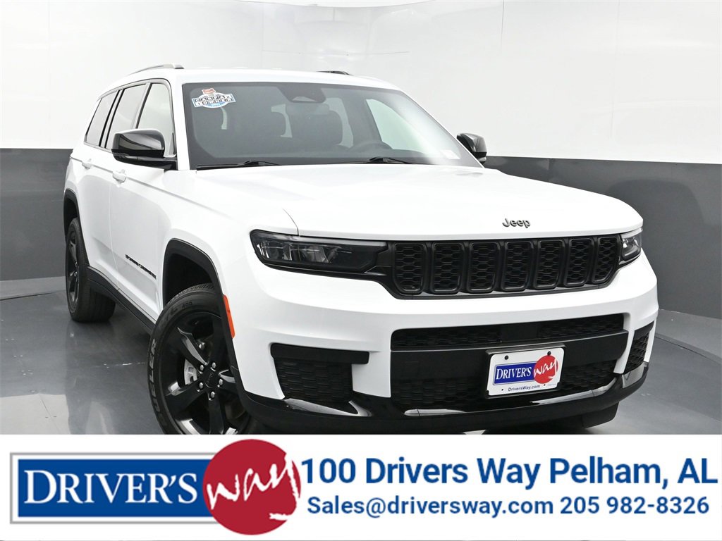 Used 2023 Jeep Grand Cherokee L Laredo image 1