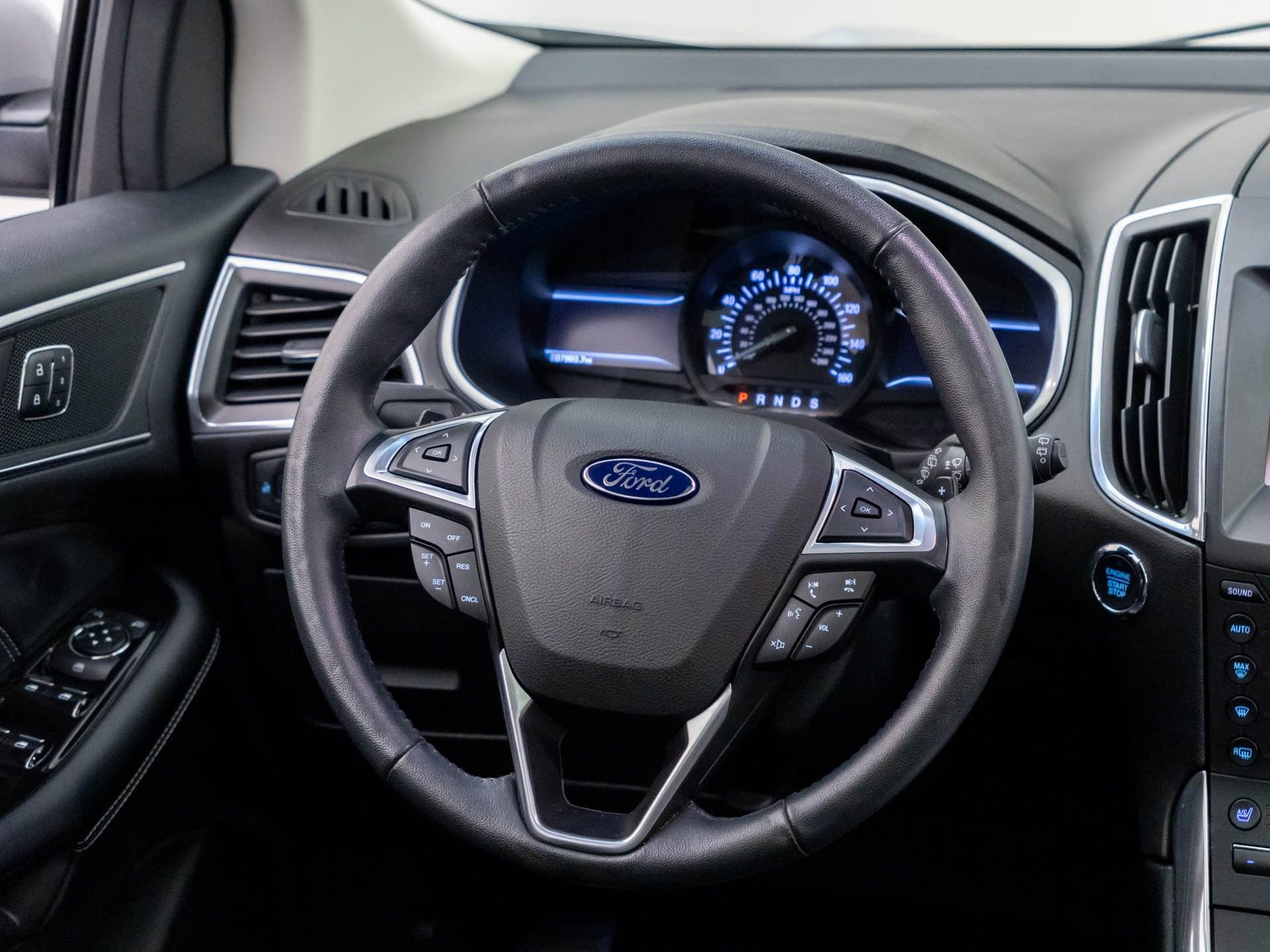 Used 2017 Ford Edge Titanium w/ Equipment Group 301A AWD/4WD image 12