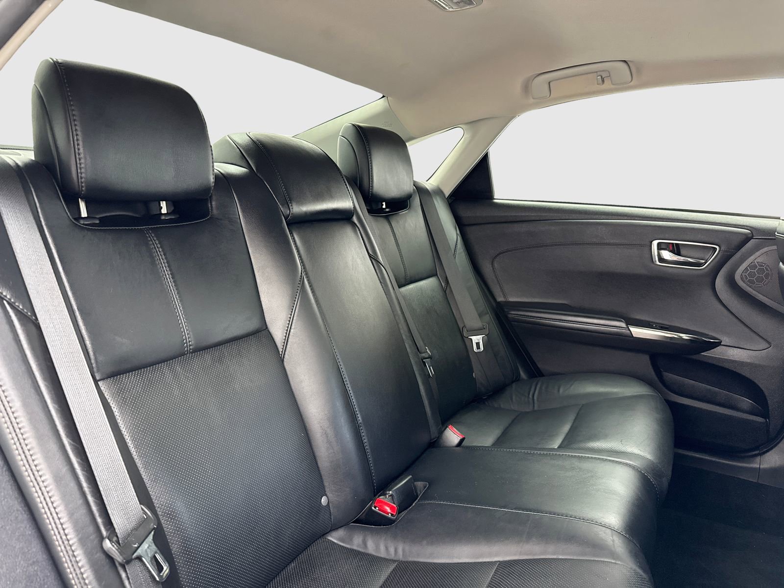 Used 2016 Toyota Avalon Limited FWD image 44