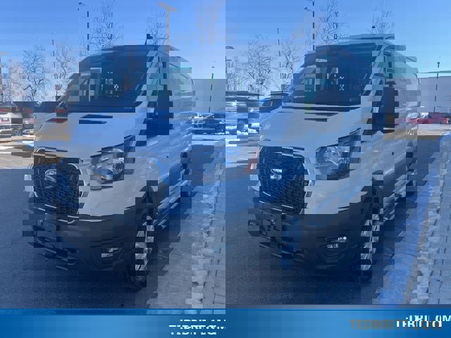 Used 2024 Ford Transit 250 Low Roof w/ Exterior Upgrade Package image 3