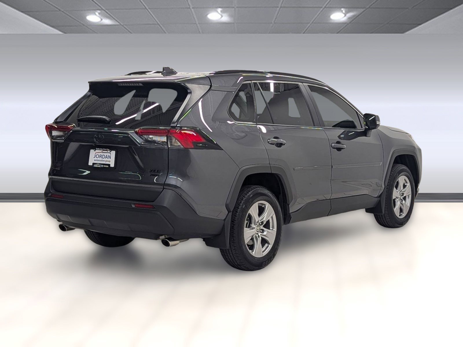 Used 2023 Toyota RAV4 XLE image 7