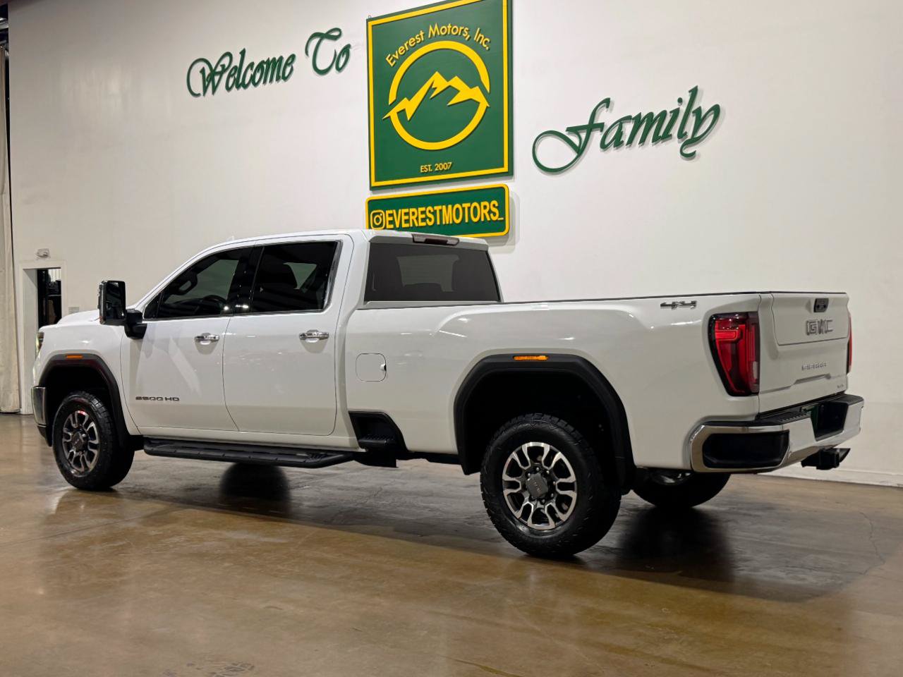Used 2021 GMC Sierra 2500 SLT AWD/4WD image 6