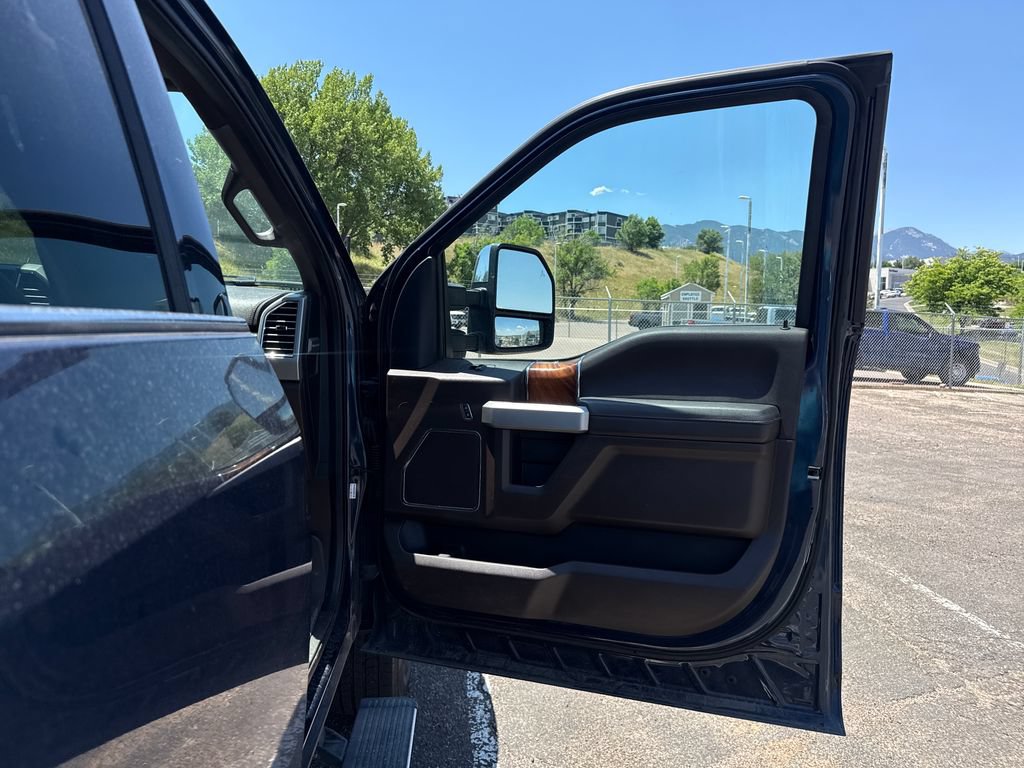 Used 2017 Ford F250 King Ranch w/ King Ranch Ultimate Package AWD/4WD image 28