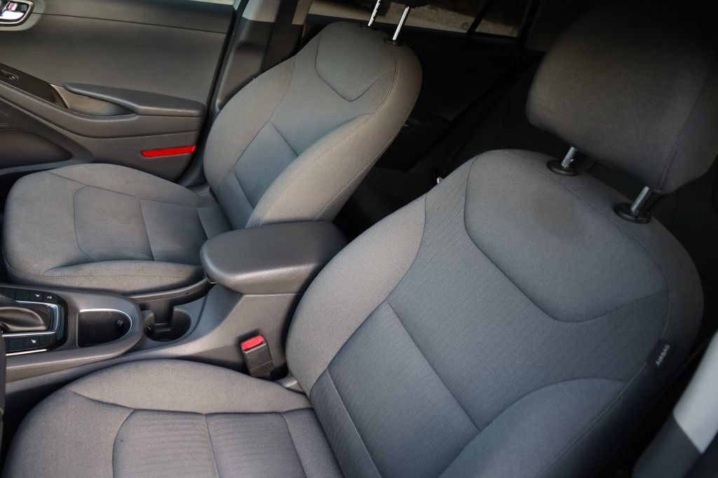 Used 2020 Hyundai Ioniq SEL image 13