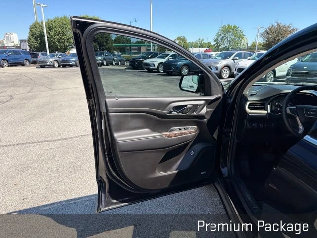 Used 2023 GMC Acadia Denali w/ Denali Ultimate Package AWD/4WD image 28