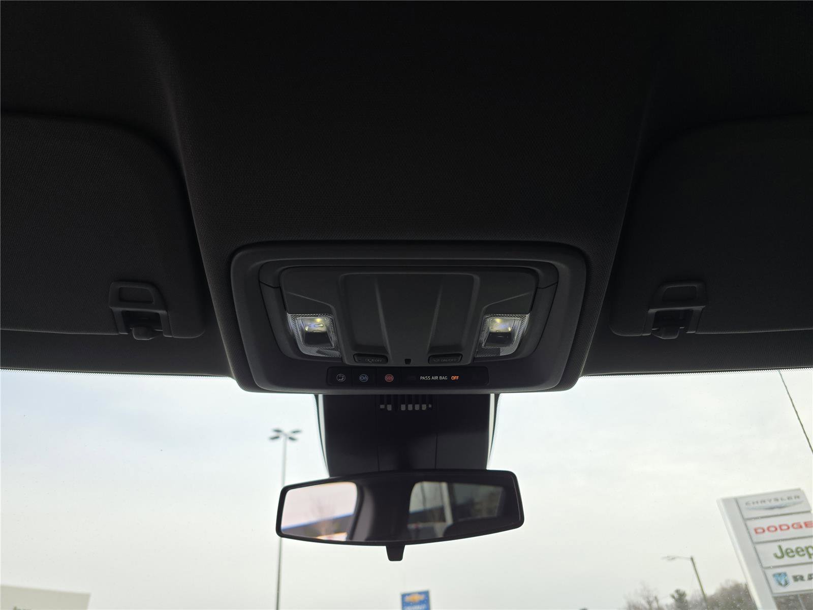 Used 2022 Chevrolet Silverado 1500 Custom image 25