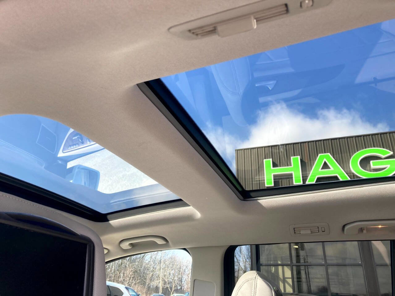 Used 2015 Mercedes-Benz GL 550 4MATIC image 21