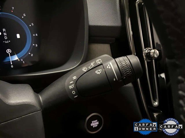 Used 2025 Volvo XC40 B5 Plus image 42