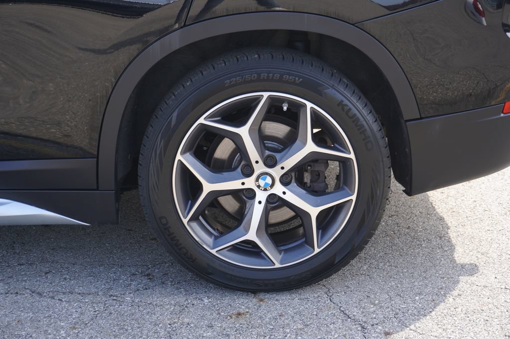 Used 2018 BMW X1 xDrive28i AWD/4WD image 11