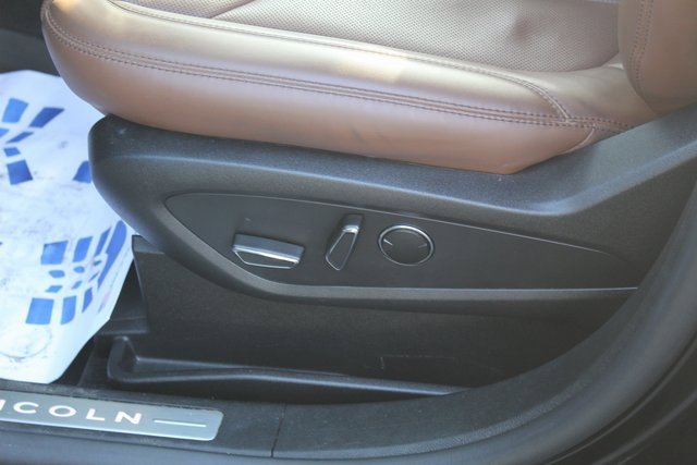 Certified 2023 Lincoln Nautilus Reserve w/ Equipment Group 201A image 16