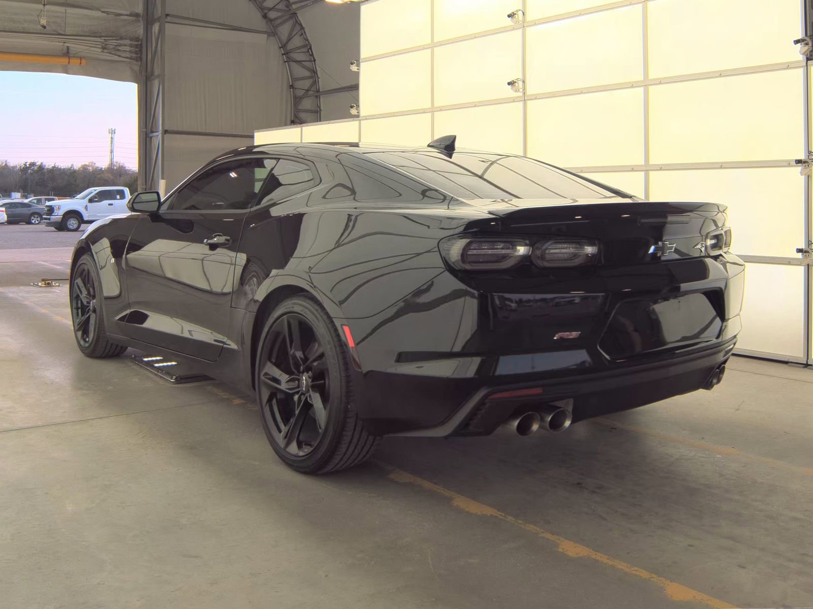 Used 2022 Chevrolet Camaro LT w/ RS Package image 9