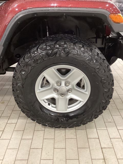 Used 2022 Jeep Gladiator Sport image 27