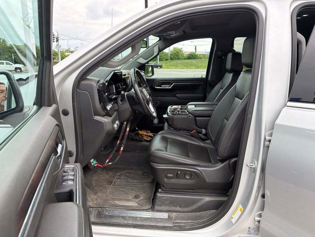 Used 2022 GMC Sierra 1500 SLT AWD/4WD image 5