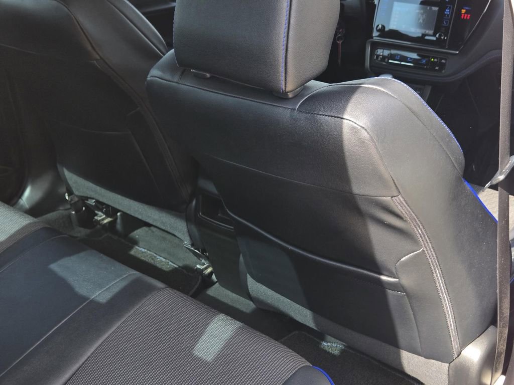 Used 2018 Toyota Corolla SE FWD image 27