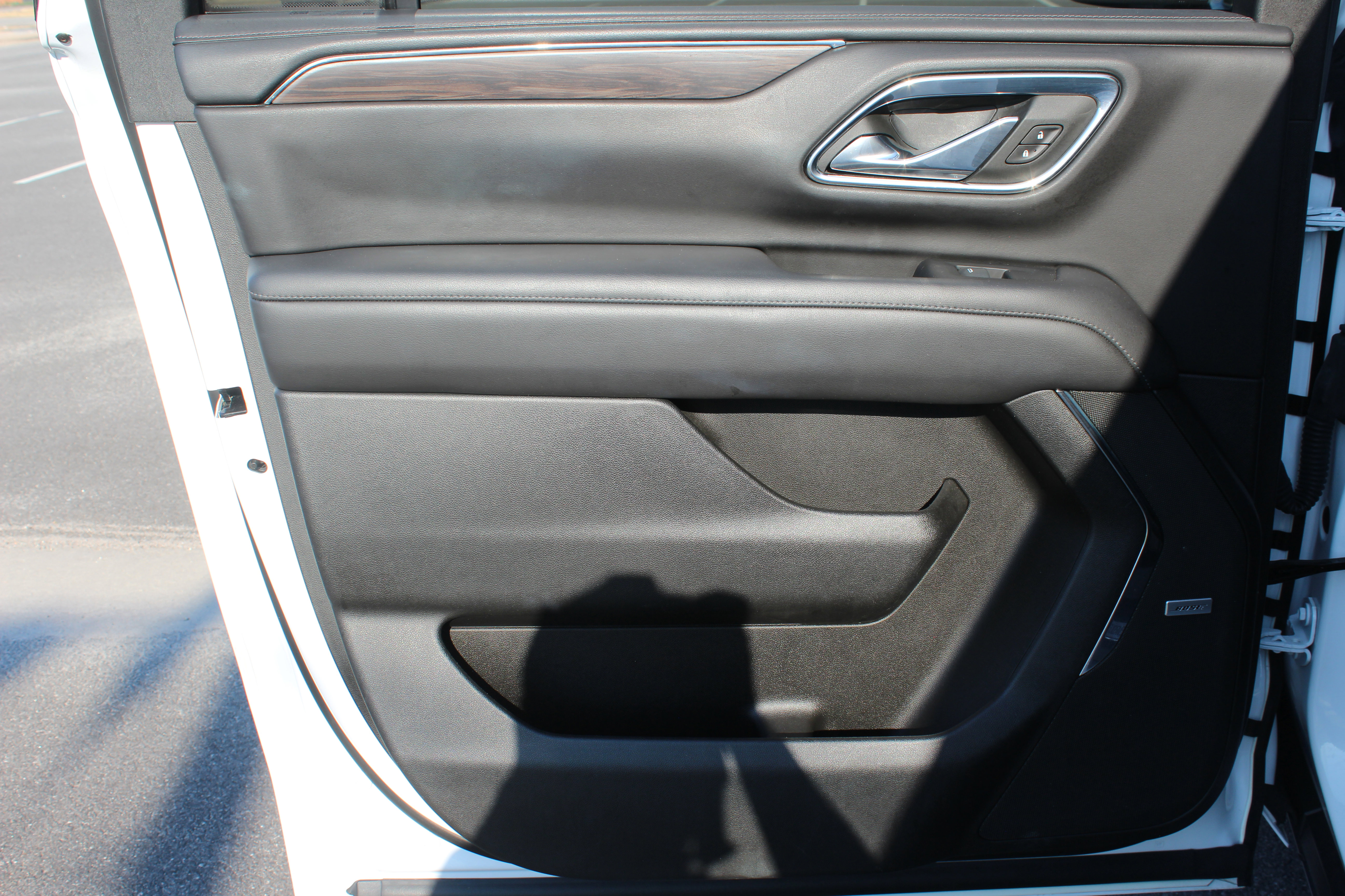 Used 2023 Chevrolet Suburban LT image 41