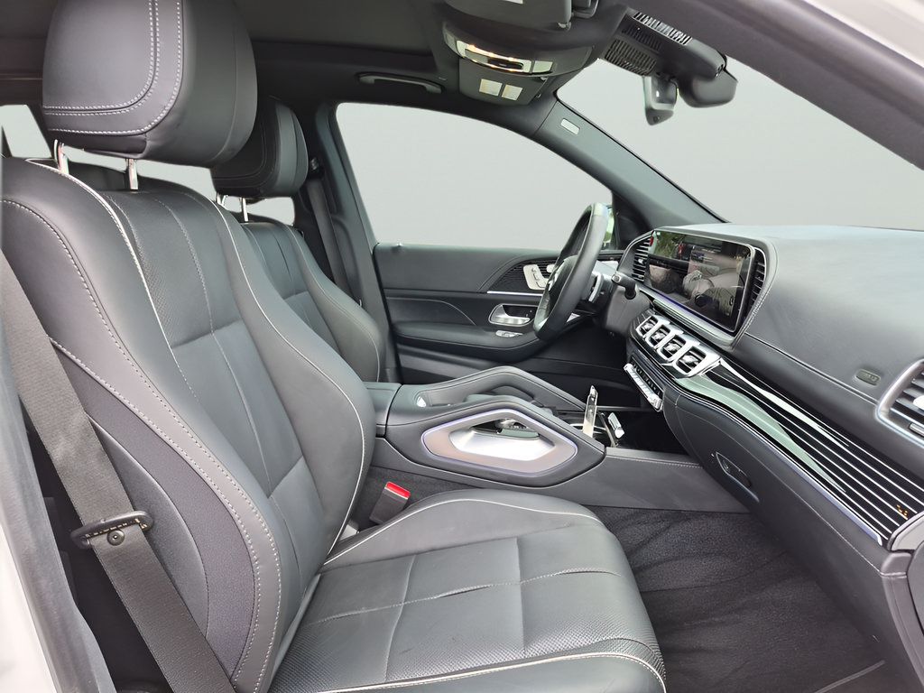 Used 2024 Mercedes-Benz GLS 580 4MATIC image 39