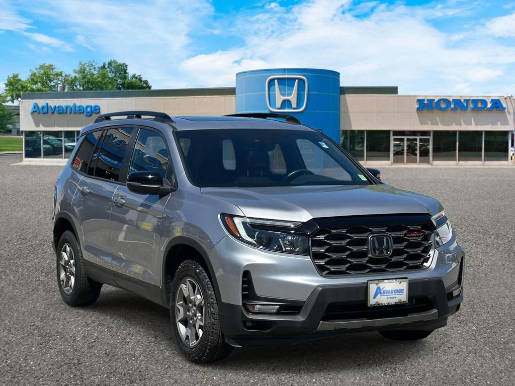 Certified 2022 Honda Passport TrailSport image 1