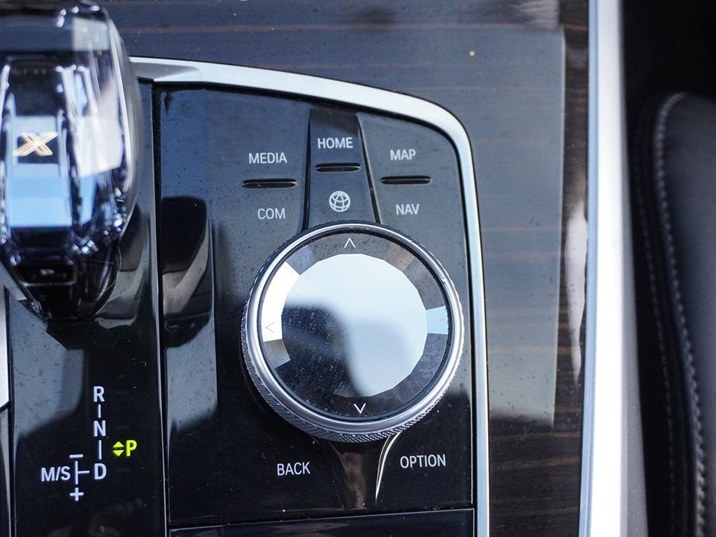 Used 2023 BMW X5 xDrive40i w/ Executive Package image 71