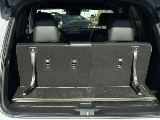 Used 2025 Honda Pilot TrailSport image 41