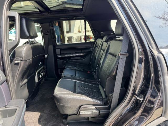 Used 2020 Ford Expedition XLT w/ Equipment Group 202A image 32