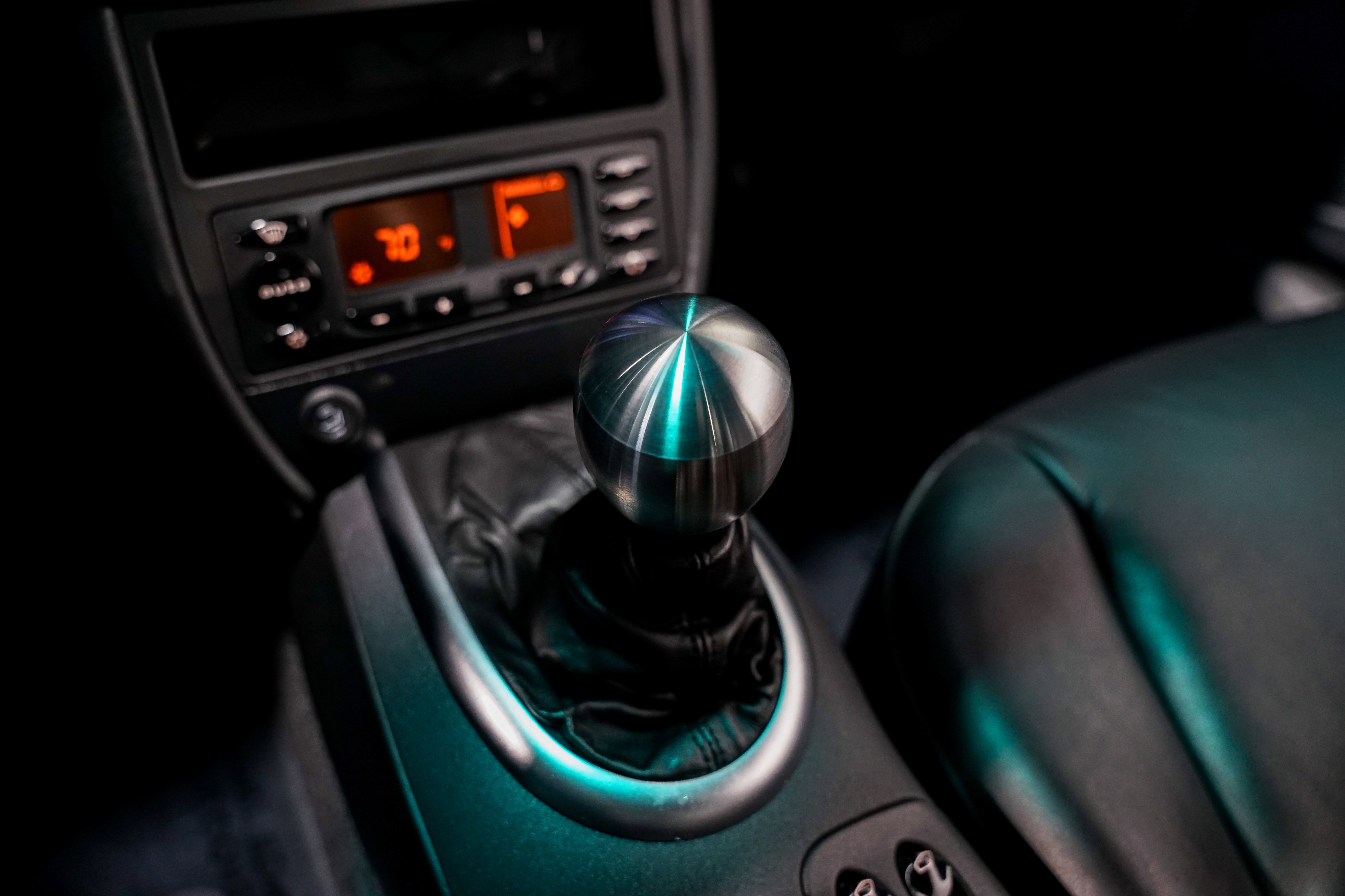 Used 1999 Porsche 911 Carrera image 14