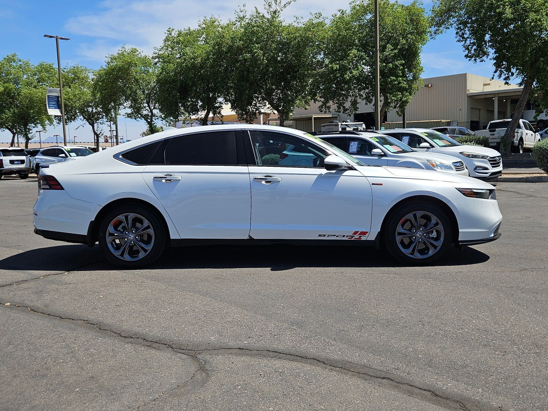Used 2025 Honda Accord EX-L image 4