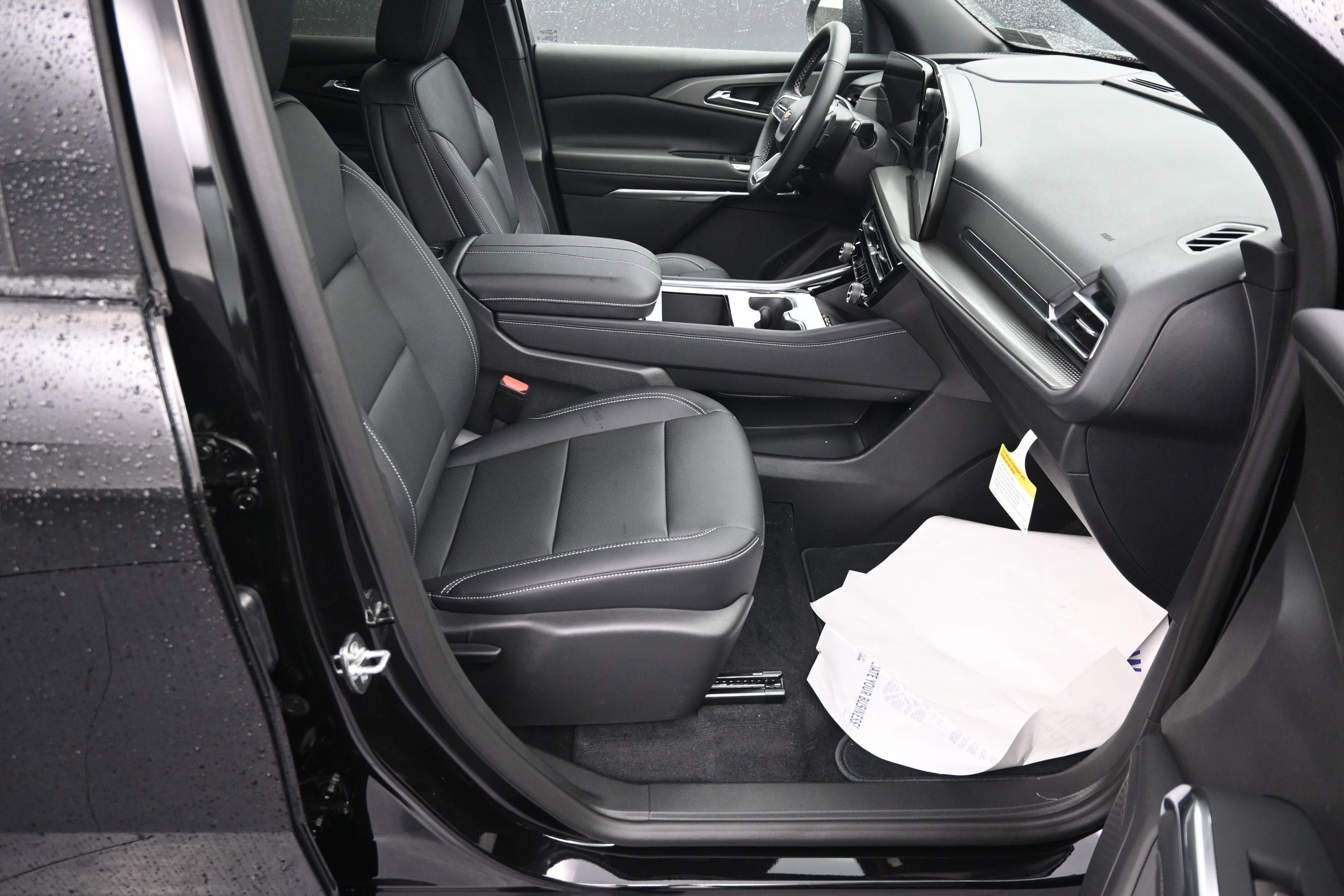 New 2026 Chevrolet Traverse LT FWD image 31